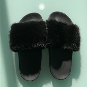 Givenchy Paris Black Fur Slides (slippers)